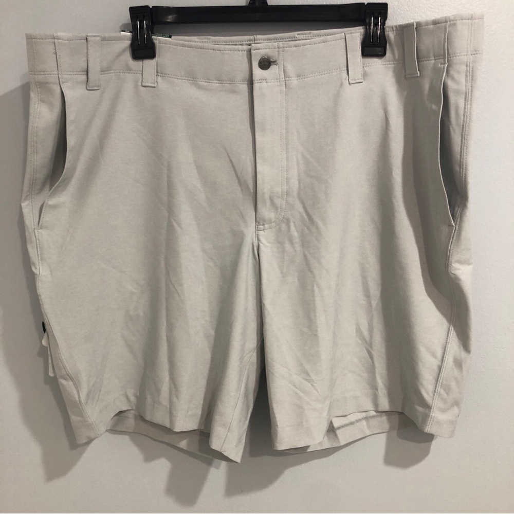 NWT Men's Callaway Opti-Dri Active Waistband Gray Golf Shorts Size 40 Stretch